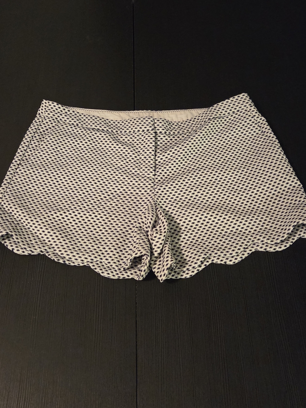 Cynthia Rowley Womens White Scalloped Hem Shorts with Black Dot Print Size 12